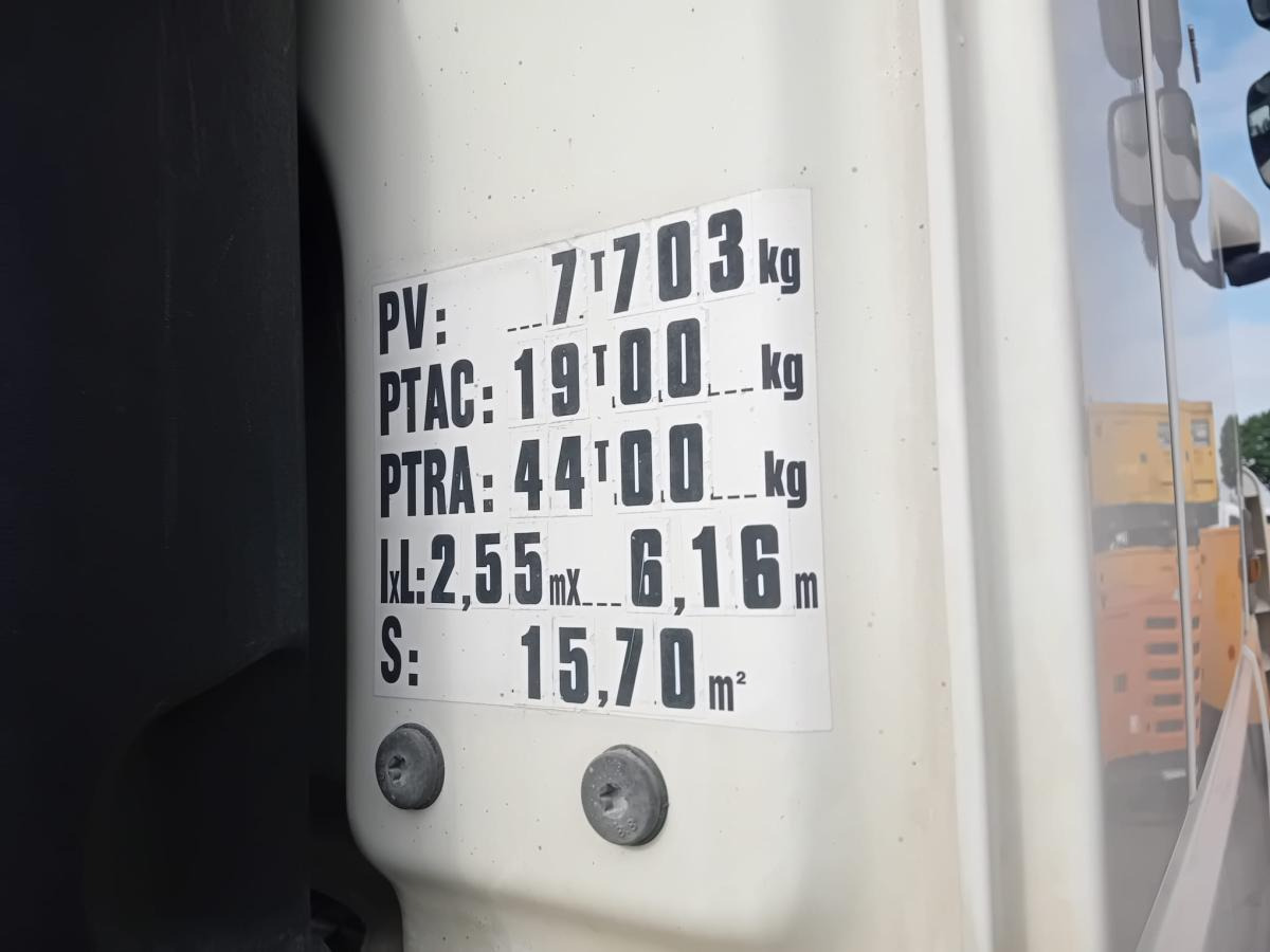 DAF XF 460 - Vetopöytäauto: kuva DAF XF 460 - Vetopöytäauto DAF XF 460 - Vetopöytäauto: kuva DAF XF 460 - Vetopöytäauto