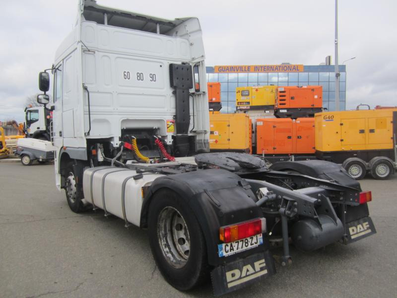 DAF XF105 460 - Vetopöytäauto: kuva DAF XF105 460 - Vetopöytäauto DAF XF105 460 - Vetopöytäauto: kuva DAF XF105 460 - Vetopöytäauto