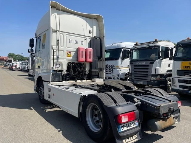 DAF XF105 510 - Vetopöytäauto: kuva DAF XF105 510 - Vetopöytäauto DAF XF105 510 - Vetopöytäauto: kuva DAF XF105 510 - Vetopöytäauto