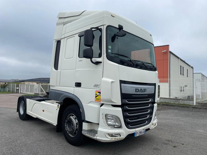 DAF XF460 - Vetopöytäauto: kuva DAF XF460 - Vetopöytäauto DAF XF460 - Vetopöytäauto: kuva DAF XF460 - Vetopöytäauto