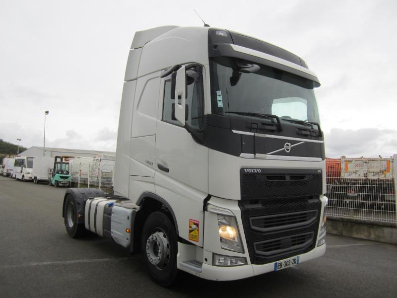 Volvo FH 500 - Vetopöytäauto: kuva Volvo FH 500 - Vetopöytäauto Volvo FH 500 - Vetopöytäauto: kuva Volvo FH 500 - Vetopöytäauto