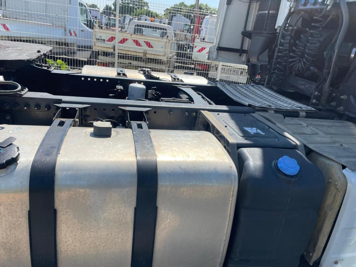 Volvo FH 500 - Vetopöytäauto: kuva Volvo FH 500 - Vetopöytäauto Volvo FH 500 - Vetopöytäauto: kuva Volvo FH 500 - Vetopöytäauto