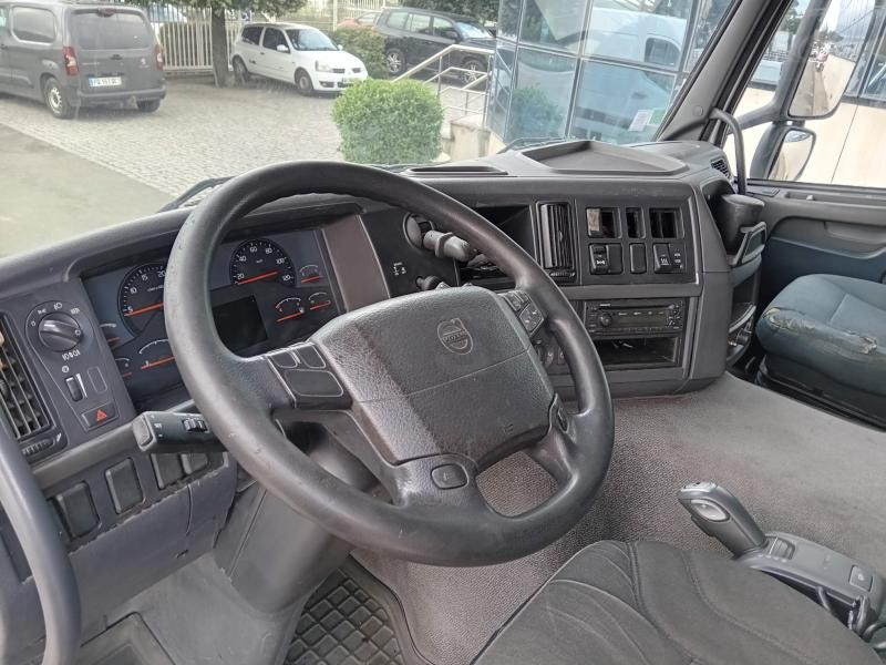 Volvo FM 450 - Vetopöytäauto: kuva Volvo FM 450 - Vetopöytäauto Volvo FM 450 - Vetopöytäauto: kuva Volvo FM 450 - Vetopöytäauto