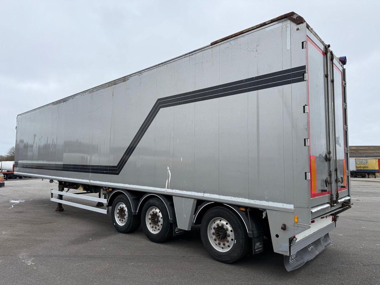 AMT W85 3 axle Walking floor - Moving floor puoliperävaunu: kuva AMT W85 3 axle Walking floor - Moving floor puoliperävaunu AMT W85 3 axle Walking floor - Moving floor puoliperävaunu: kuva AMT W85 3 axle Walking floor - Moving floor puoliperävaunu