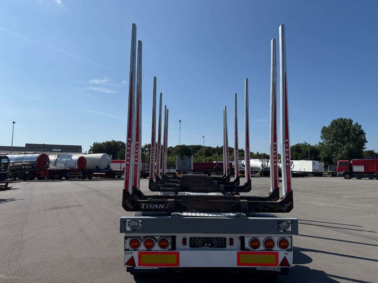 HFR 30 t. 4 axles Timber / Wood / Holz transport - Puutavaraperävaunu: kuva HFR 30 t. 4 axles Timber / Wood / Holz transport - Puutavaraperävaunu HFR 30 t. 4 axles Timber / Wood / Holz transport - Puutavaraperävaunu: kuva HFR 30 t. 4 axles Timber / Wood / Holz transport - Puutavaraperävaunu
