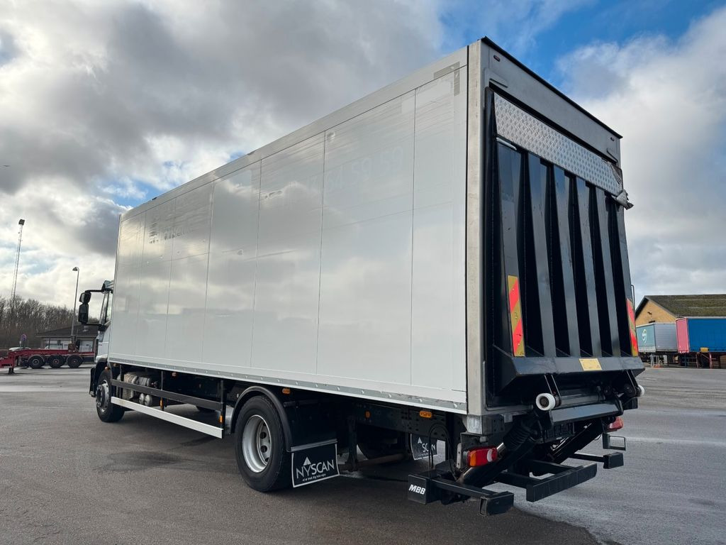 Iveco 180E32 4x2 Schmitz / Thermo King T-1200R Spectru - Refrigeraattori kuorma-auto: kuva Iveco 180E32 4x2 Schmitz / Thermo King T-1200R Spectru - Refrigeraattori kuorma-auto Iveco 180E32 4x2 Schmitz / Thermo King T-1200R Spectru - Refrigeraattori kuorma-auto: kuva Iveco 180E32 4x2 Schmitz / Thermo King T-1200R Spectru - Refrigeraattori kuorma-auto