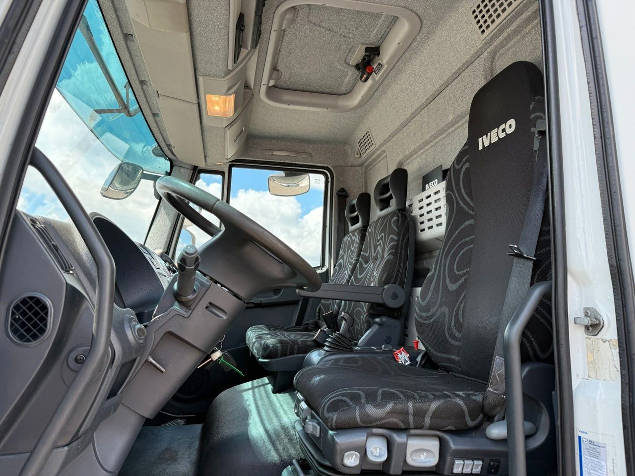 Iveco 180E32 Schmitz / Thermo King T-1200R Spectrum Iveco 180E32 Schmitz / Thermo King T-1200R Spectrum - Refrigeraattori kuorma-auto: kuva Iveco 180E32 Schmitz / Thermo King T-1200R Spectrum Iveco 180E32 Schmitz / Thermo King T-1200R Spectrum - Refrigeraattori kuorma-auto Iveco 180E32 Schmitz / Thermo King T-1200R Spectrum Iveco 180E32 Schmitz / Thermo King T-1200R Spectrum - Refrigeraattori kuorma-auto: kuva Iveco 180E32 Schmitz / Thermo King T-1200R Spectrum Iveco 180E32 Schmitz / Thermo King T-1200R Spectrum - Refrigeraattori kuorma-auto