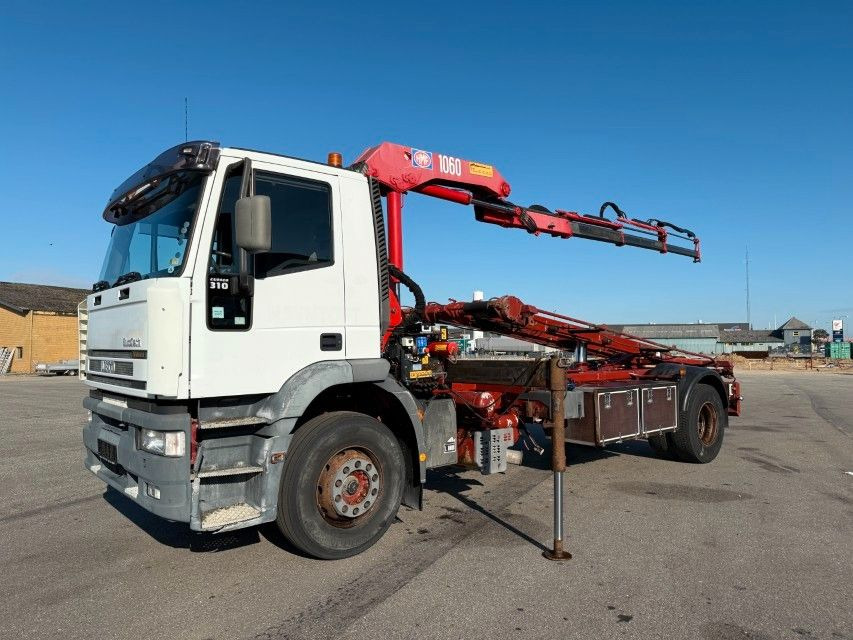 Iveco EuroTech Cursor 190E31 4x2 Tipper / HMF 1060 B3 - Nosturiauto: kuva Iveco EuroTech Cursor 190E31 4x2 Tipper / HMF 1060 B3 - Nosturiauto Iveco EuroTech Cursor 190E31 4x2 Tipper / HMF 1060 B3 - Nosturiauto: kuva Iveco EuroTech Cursor 190E31 4x2 Tipper / HMF 1060 B3 - Nosturiauto