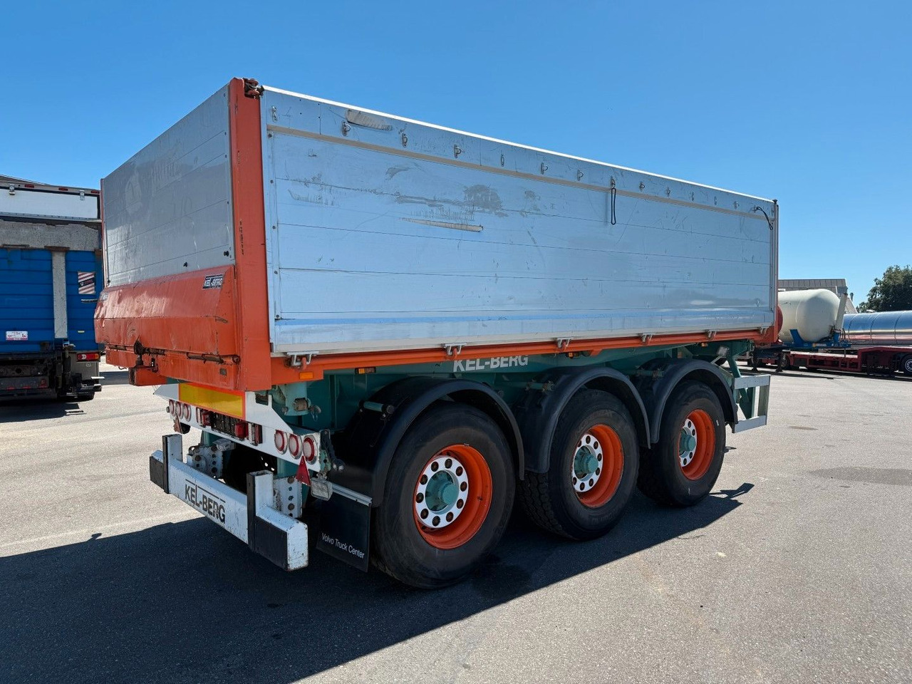 Kel-Berg 24 t. 3 axle T490K Tipper / Kipper - Kippiauto perävaunu: kuva Kel-Berg 24 t. 3 axle T490K Tipper / Kipper - Kippiauto perävaunu Kel-Berg 24 t. 3 axle T490K Tipper / Kipper - Kippiauto perävaunu: kuva Kel-Berg 24 t. 3 axle T490K Tipper / Kipper - Kippiauto perävaunu