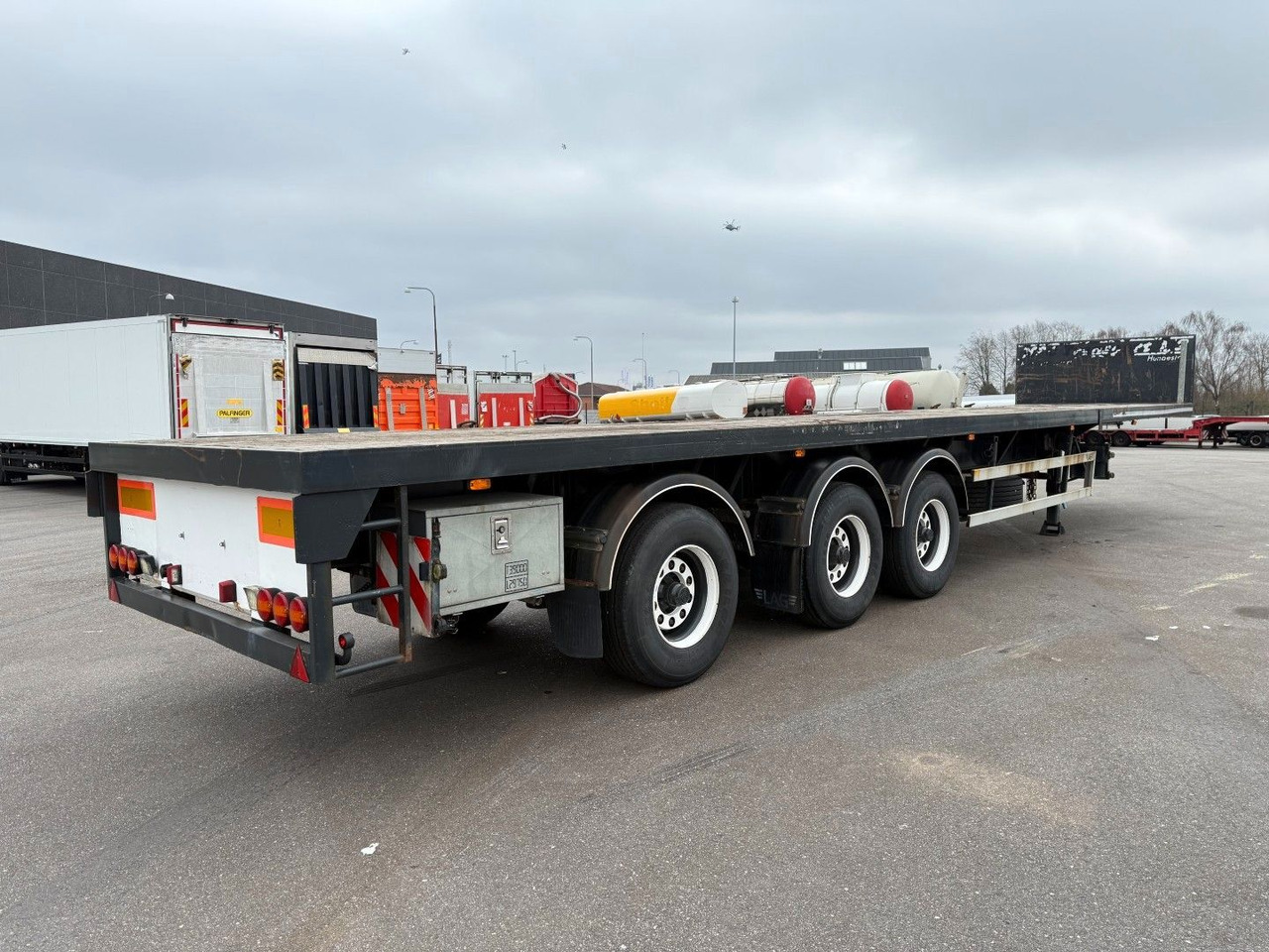 Lag 3 axle 7 m. Extendable / Last Axle Steering - Lavapuoliperävaunu: kuva Lag 3 axle 7 m. Extendable / Last Axle Steering - Lavapuoliperävaunu Lag 3 axle 7 m. Extendable / Last Axle Steering - Lavapuoliperävaunu: kuva Lag 3 axle 7 m. Extendable / Last Axle Steering - Lavapuoliperävaunu