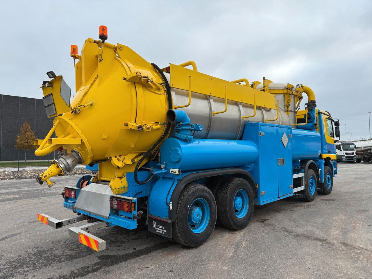 Mercedes-Benz Actros 4140 8x4 KOKS MEGAVAC 8000 ADR Dry Vac - Puhtaanpitoauto: kuva Mercedes-Benz Actros 4140 8x4 KOKS MEGAVAC 8000 ADR Dry Vac - Puhtaanpitoauto Mercedes-Benz Actros 4140 8x4 KOKS MEGAVAC 8000 ADR Dry Vac - Puhtaanpitoauto: kuva Mercedes-Benz Actros 4140 8x4 KOKS MEGAVAC 8000 ADR Dry Vac - Puhtaanpitoauto