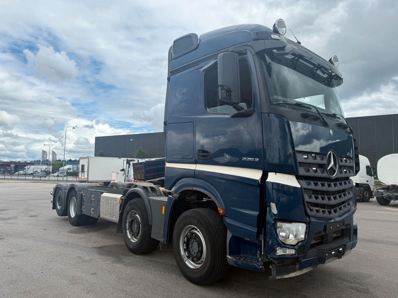 Mercedes-Benz Arocs 3253 8x26 Euro 6 Chassis / Fahrgestell - Kuorma-auto alusta: kuva Mercedes-Benz Arocs 3253 8x26 Euro 6 Chassis / Fahrgestell - Kuorma-auto alusta Mercedes-Benz Arocs 3253 8x26 Euro 6 Chassis / Fahrgestell - Kuorma-auto alusta: kuva Mercedes-Benz Arocs 3253 8x26 Euro 6 Chassis / Fahrgestell - Kuorma-auto alusta