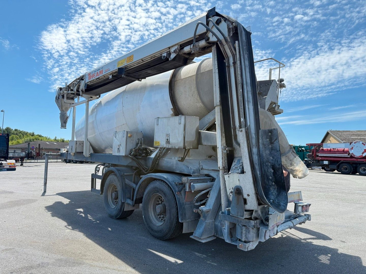 Mixer De Buf BM 12-36-2SPR m/ belt Theam TSR15 - Betonin kuljetus puoliperävaunu: kuva Mixer De Buf BM 12-36-2SPR m/ belt Theam TSR15 - Betonin kuljetus puoliperävaunu Mixer De Buf BM 12-36-2SPR m/ belt Theam TSR15 - Betonin kuljetus puoliperävaunu: kuva Mixer De Buf BM 12-36-2SPR m/ belt Theam TSR15 - Betonin kuljetus puoliperävaunu