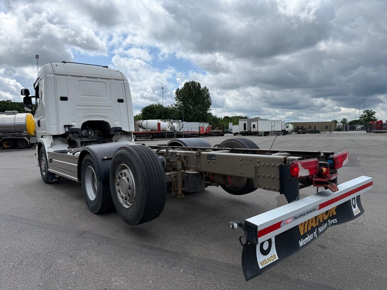 Scania G480 6x2*4 ADR Chassis / Fahrgestell / Retarder - Kuorma-auto alusta: kuva Scania G480 6x2*4 ADR Chassis / Fahrgestell / Retarder - Kuorma-auto alusta Scania G480 6x2*4 ADR Chassis / Fahrgestell / Retarder - Kuorma-auto alusta: kuva Scania G480 6x2*4 ADR Chassis / Fahrgestell / Retarder - Kuorma-auto alusta