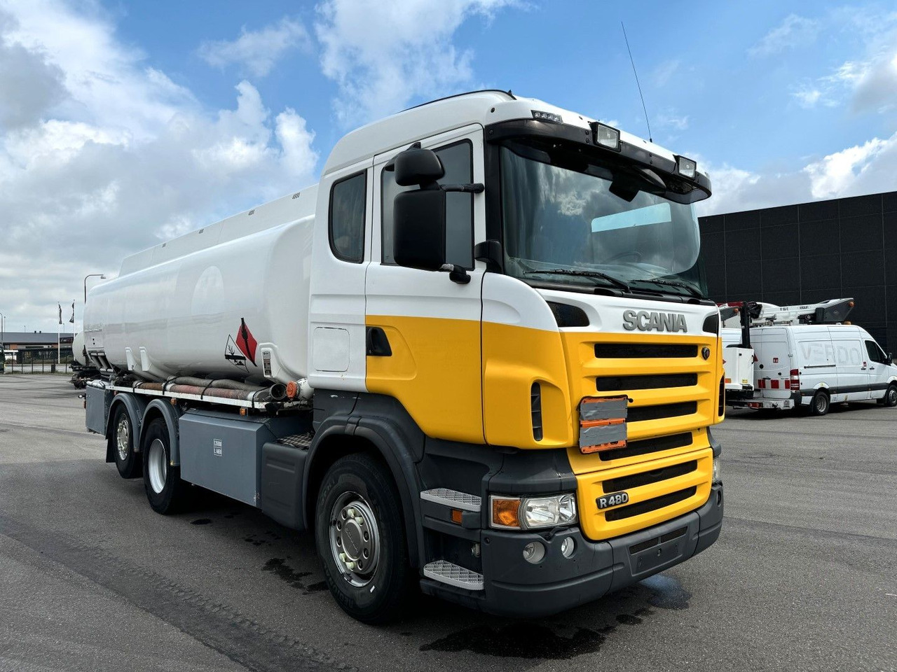Scania R480 6x2*4 19.000 L ADR Tanktruck - Säiliöauto: kuva Scania R480 6x2*4 19.000 L ADR Tanktruck - Säiliöauto Scania R480 6x2*4 19.000 L ADR Tanktruck - Säiliöauto: kuva Scania R480 6x2*4 19.000 L ADR Tanktruck - Säiliöauto