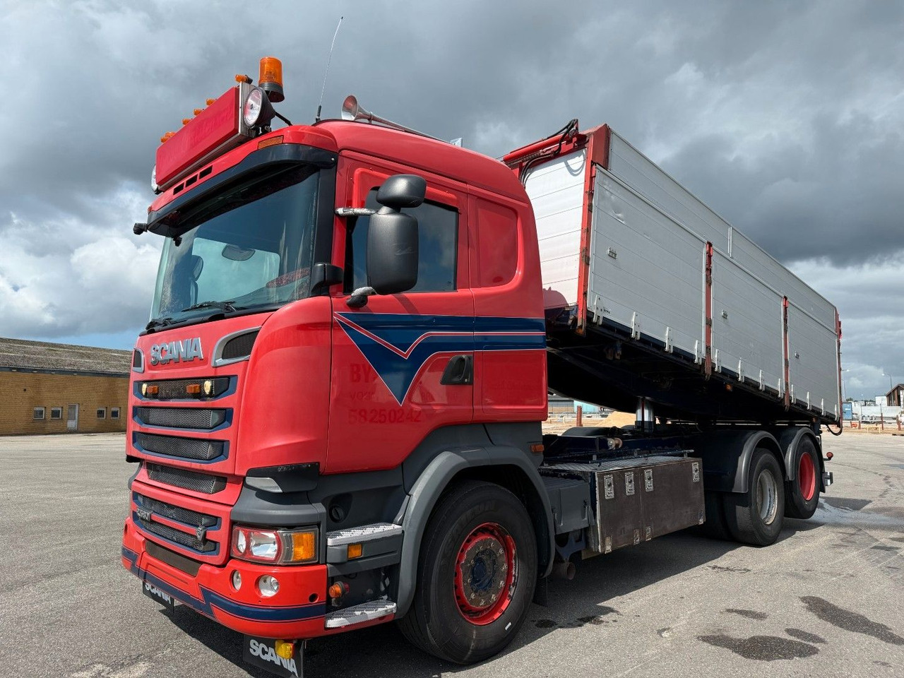 Scania R580 V8 6x2 Highline Euro 6 / Tipper / Kipper - Kippiauto kuorma-auto: kuva Scania R580 V8 6x2 Highline Euro 6 / Tipper / Kipper - Kippiauto kuorma-auto Scania R580 V8 6x2 Highline Euro 6 / Tipper / Kipper - Kippiauto kuorma-auto: kuva Scania R580 V8 6x2 Highline Euro 6 / Tipper / Kipper - Kippiauto kuorma-auto