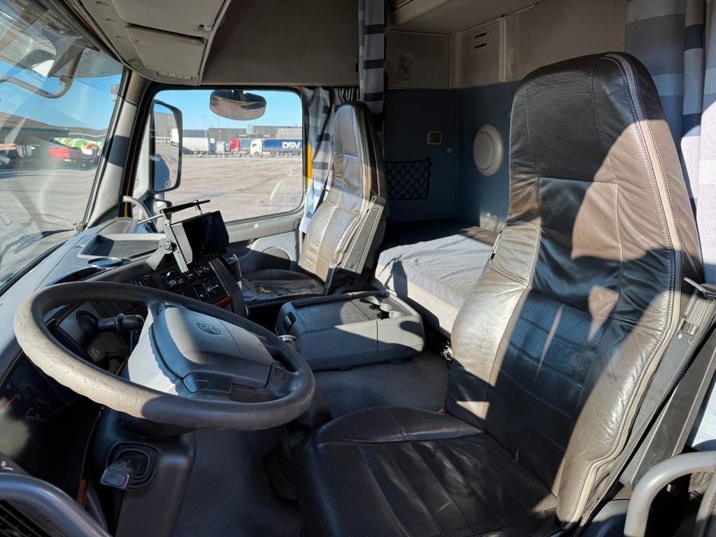 Volvo FM 340 6x2*4 Euro 5 FFG Elephant 10 m3 Volvo FM 340 6x2*4 Euro 5 FFG Elephant 10 m3 - Puhtaanpitoauto: kuva Volvo FM 340 6x2*4 Euro 5 FFG Elephant 10 m3 Volvo FM 340 6x2*4 Euro 5 FFG Elephant 10 m3 - Puhtaanpitoauto Volvo FM 340 6x2*4 Euro 5 FFG Elephant 10 m3 Volvo FM 340 6x2*4 Euro 5 FFG Elephant 10 m3 - Puhtaanpitoauto: kuva Volvo FM 340 6x2*4 Euro 5 FFG Elephant 10 m3 Volvo FM 340 6x2*4 Euro 5 FFG Elephant 10 m3 - Puhtaanpitoauto