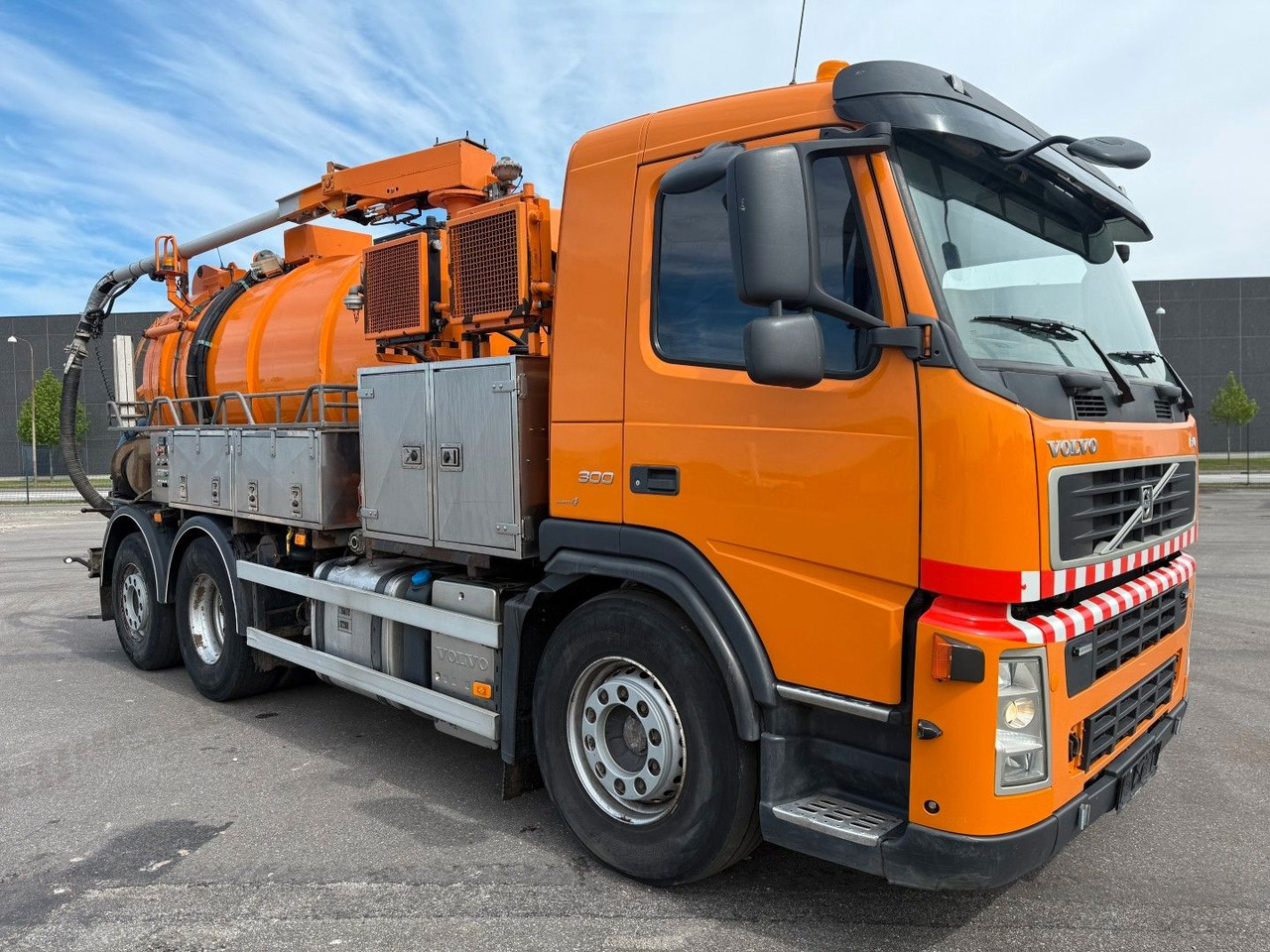 Volvo FM300 6x2*4 Simon Moos 10.500 l. Combi / Tipper - Puhtaanpitoauto: kuva Volvo FM300 6x2*4 Simon Moos 10.500 l. Combi / Tipper - Puhtaanpitoauto Volvo FM300 6x2*4 Simon Moos 10.500 l. Combi / Tipper - Puhtaanpitoauto: kuva Volvo FM300 6x2*4 Simon Moos 10.500 l. Combi / Tipper - Puhtaanpitoauto