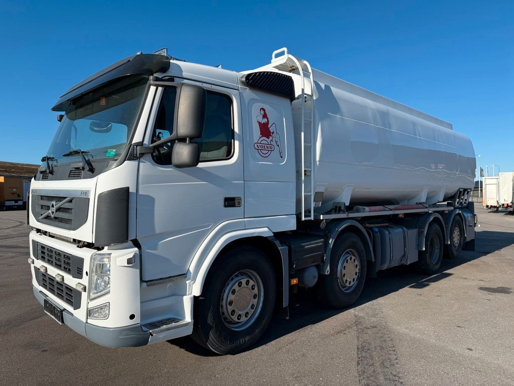 Volvo FM460 8x2*6 24.000 l. ADR Tank Volvo FM460 8x2*6 24.000 l. ADR Tanktruck - Säiliöauto: kuva Volvo FM460 8x2*6 24.000 l. ADR Tank Volvo FM460 8x2*6 24.000 l. ADR Tanktruck - Säiliöauto Volvo FM460 8x2*6 24.000 l. ADR Tank Volvo FM460 8x2*6 24.000 l. ADR Tanktruck - Säiliöauto: kuva Volvo FM460 8x2*6 24.000 l. ADR Tank Volvo FM460 8x2*6 24.000 l. ADR Tanktruck - Säiliöauto