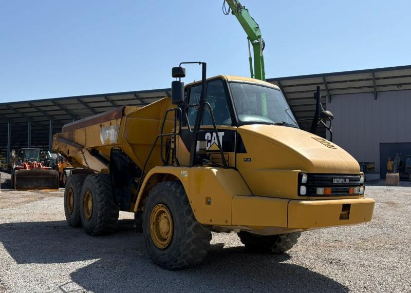 Caterpillar 730 - Nivelkippiauto: kuva Caterpillar 730 - Nivelkippiauto Caterpillar 730 - Nivelkippiauto: kuva Caterpillar 730 - Nivelkippiauto