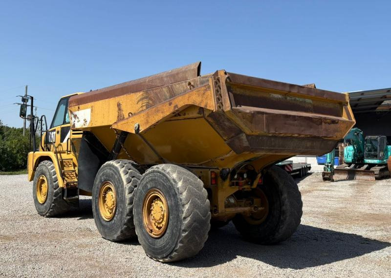 Caterpillar 730 - Nivelkippiauto: kuva Caterpillar 730 - Nivelkippiauto Caterpillar 730 - Nivelkippiauto: kuva Caterpillar 730 - Nivelkippiauto