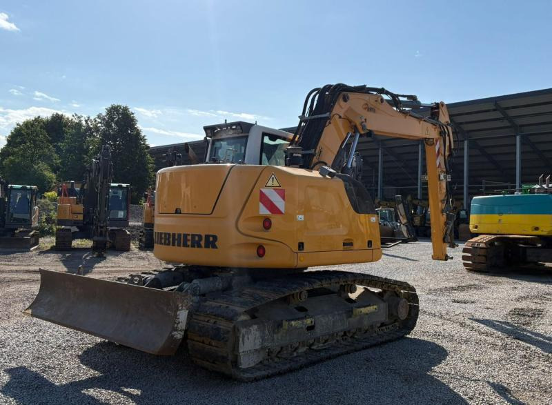 Liebherr R914 Compact Litronic - Telakaivukone: kuva Liebherr R914 Compact Litronic - Telakaivukone Liebherr R914 Compact Litronic - Telakaivukone: kuva Liebherr R914 Compact Litronic - Telakaivukone