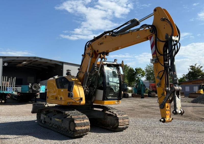 Liebherr R914 Compact Litronic - Telakaivukone: kuva Liebherr R914 Compact Litronic - Telakaivukone Liebherr R914 Compact Litronic - Telakaivukone: kuva Liebherr R914 Compact Litronic - Telakaivukone