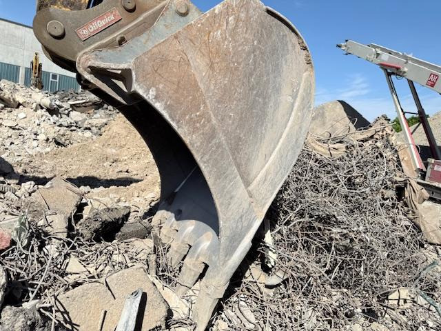 Liebherr R936 NLC - Telakaivukone: kuva Liebherr R936 NLC - Telakaivukone Liebherr R936 NLC - Telakaivukone: kuva Liebherr R936 NLC - Telakaivukone