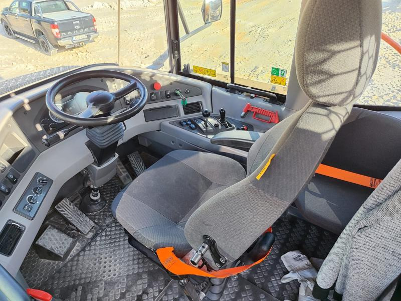 Volvo A45G (3x verfügbar) - Nivelkippiauto: kuva Volvo A45G (3x verfügbar) - Nivelkippiauto Volvo A45G (3x verfügbar) - Nivelkippiauto: kuva Volvo A45G (3x verfügbar) - Nivelkippiauto