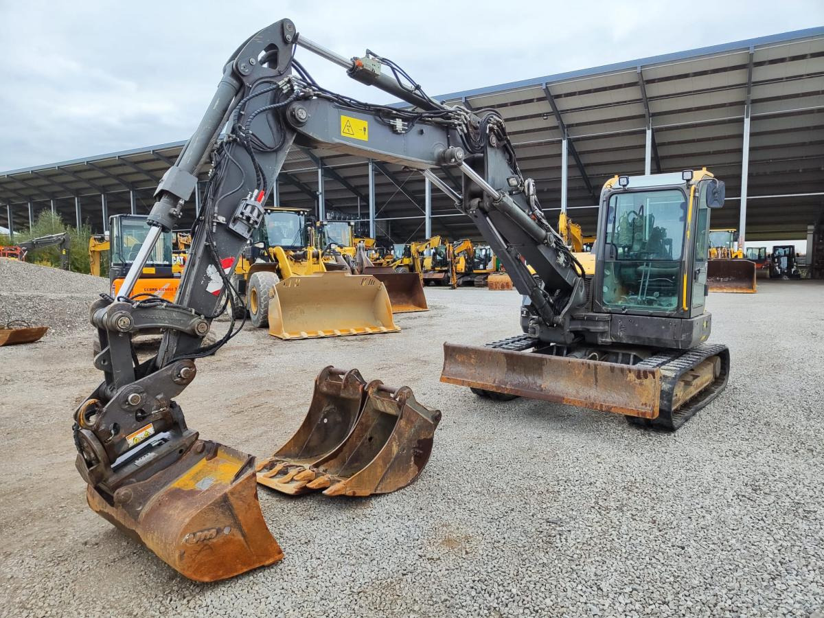 Volvo ECR88D - Minikuormaaja: kuva Volvo ECR88D - Minikuormaaja Volvo ECR88D - Minikuormaaja: kuva Volvo ECR88D - Minikuormaaja