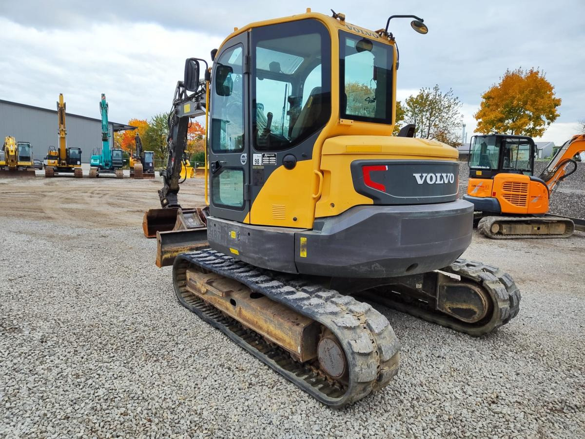 Volvo ECR88D - Minikuormaaja: kuva Volvo ECR88D - Minikuormaaja Volvo ECR88D - Minikuormaaja: kuva Volvo ECR88D - Minikuormaaja