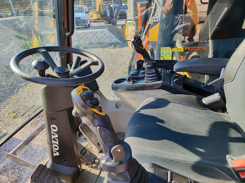 Volvo EW160E - Pyöräalustainen kaivinkone: kuva Volvo EW160E - Pyöräalustainen kaivinkone Volvo EW160E - Pyöräalustainen kaivinkone: kuva Volvo EW160E - Pyöräalustainen kaivinkone