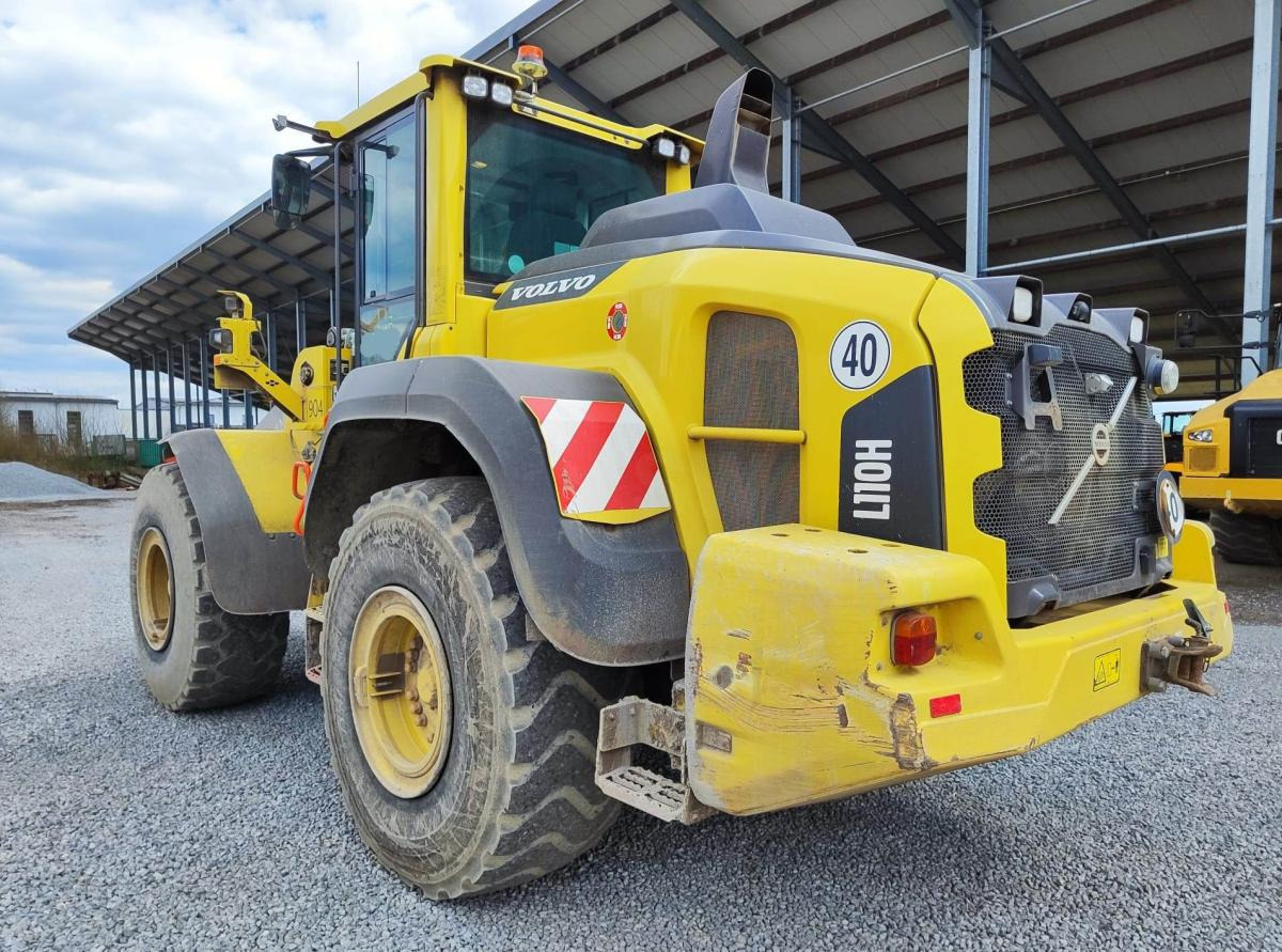 Volvo L110H - Pyöräkuormaaja: kuva Volvo L110H - Pyöräkuormaaja Volvo L110H - Pyöräkuormaaja: kuva Volvo L110H - Pyöräkuormaaja