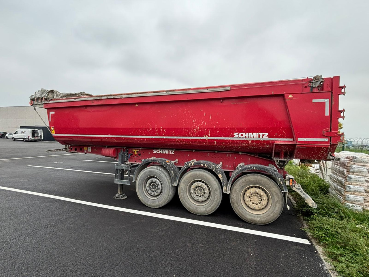 SCHMITZ - Kippiauto puoliperävaunu: kuva SCHMITZ - Kippiauto puoliperävaunu SCHMITZ - Kippiauto puoliperävaunu: kuva SCHMITZ - Kippiauto puoliperävaunu