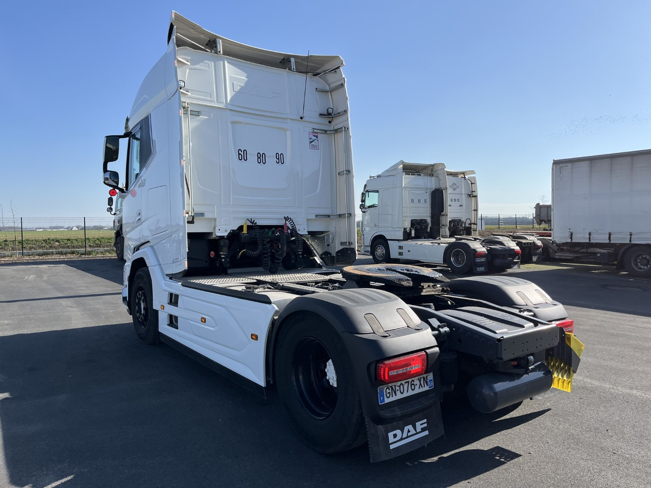 DAF XG 530 - Vetopöytäauto: kuva DAF XG 530 - Vetopöytäauto DAF XG 530 - Vetopöytäauto: kuva DAF XG 530 - Vetopöytäauto