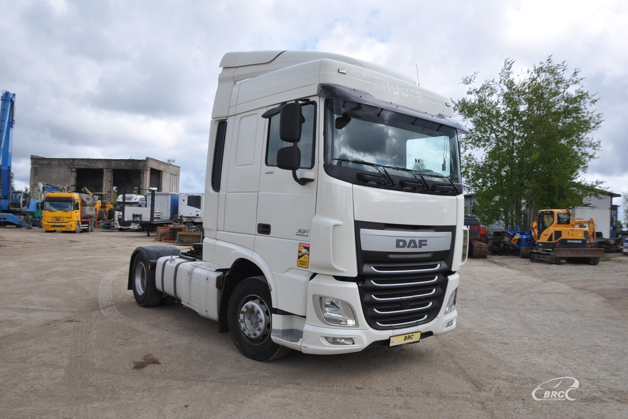 DAF XF 460 FT - Vetopöytäauto: kuva DAF XF 460 FT - Vetopöytäauto DAF XF 460 FT - Vetopöytäauto: kuva DAF XF 460 FT - Vetopöytäauto