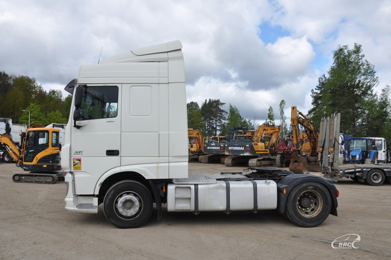 DAF XF 460 FT - Vetopöytäauto: kuva DAF XF 460 FT - Vetopöytäauto DAF XF 460 FT - Vetopöytäauto: kuva DAF XF 460 FT - Vetopöytäauto