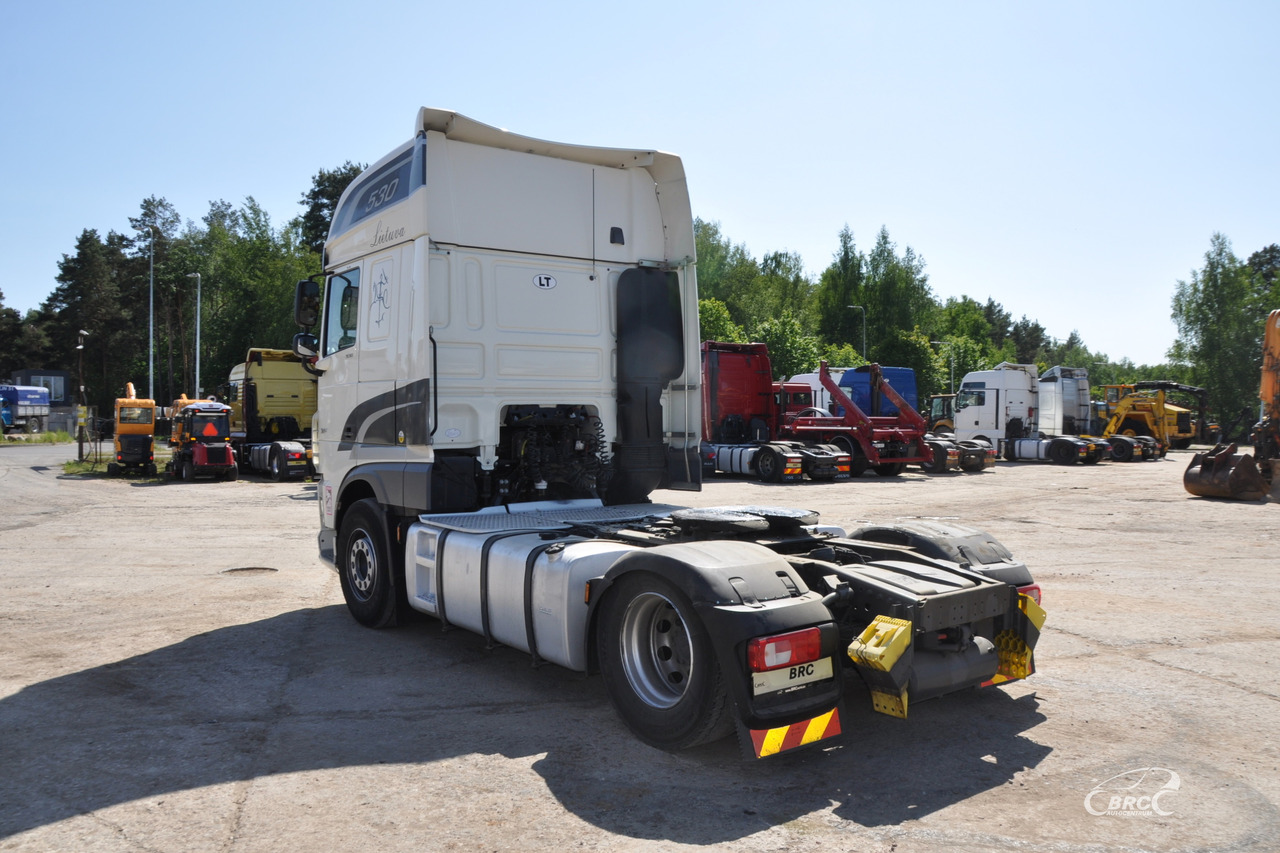 DAF XF 530FT - Vetopöytäauto: kuva DAF XF 530FT - Vetopöytäauto DAF XF 530FT - Vetopöytäauto: kuva DAF XF 530FT - Vetopöytäauto