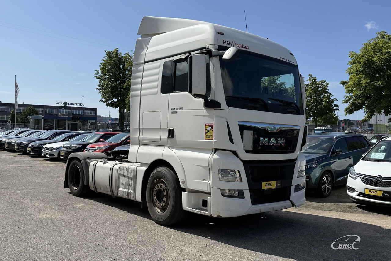 MAN TGX 18.480 - Vetopöytäauto: kuva MAN TGX 18.480 - Vetopöytäauto MAN TGX 18.480 - Vetopöytäauto: kuva MAN TGX 18.480 - Vetopöytäauto