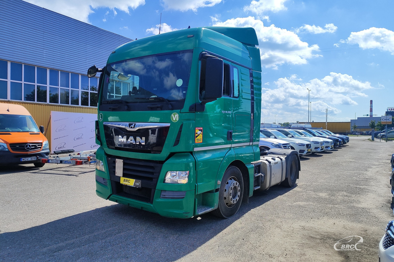 MAN TGX 18.500 - Vetopöytäauto: kuva MAN TGX 18.500 - Vetopöytäauto MAN TGX 18.500 - Vetopöytäauto: kuva MAN TGX 18.500 - Vetopöytäauto