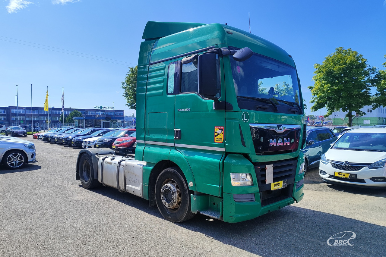 MAN TGX 18.500 - Vetopöytäauto: kuva MAN TGX 18.500 - Vetopöytäauto MAN TGX 18.500 - Vetopöytäauto: kuva MAN TGX 18.500 - Vetopöytäauto