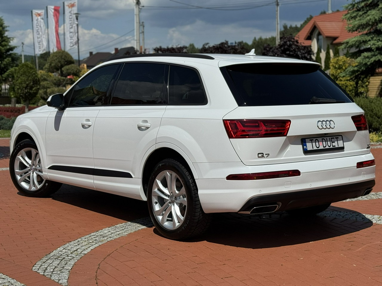 Maasturi/ Katumaasturi Audi Q7: kuva Maasturi/ Katumaasturi Audi Q7