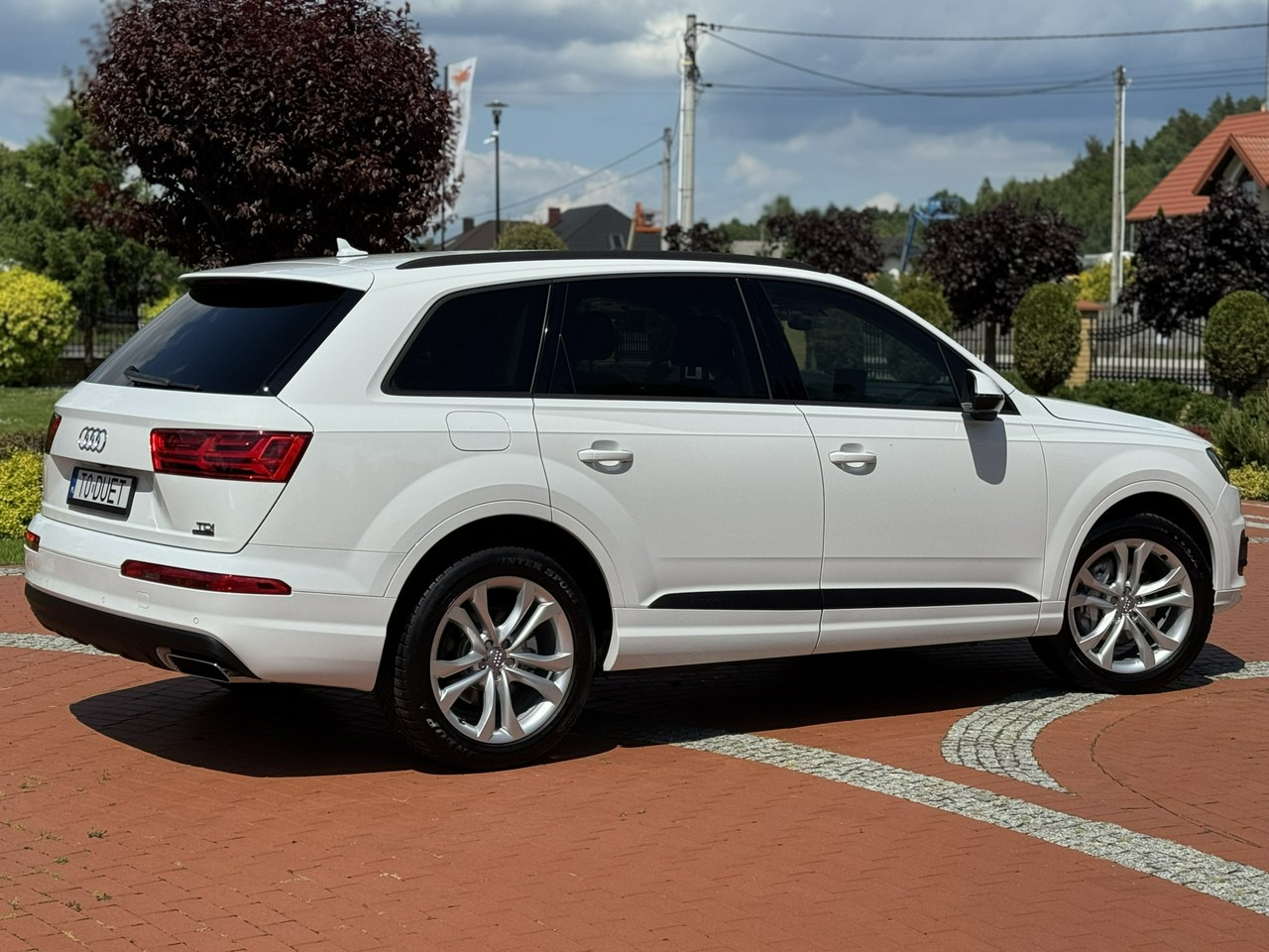 Maasturi/ Katumaasturi Audi Q7: kuva Maasturi/ Katumaasturi Audi Q7