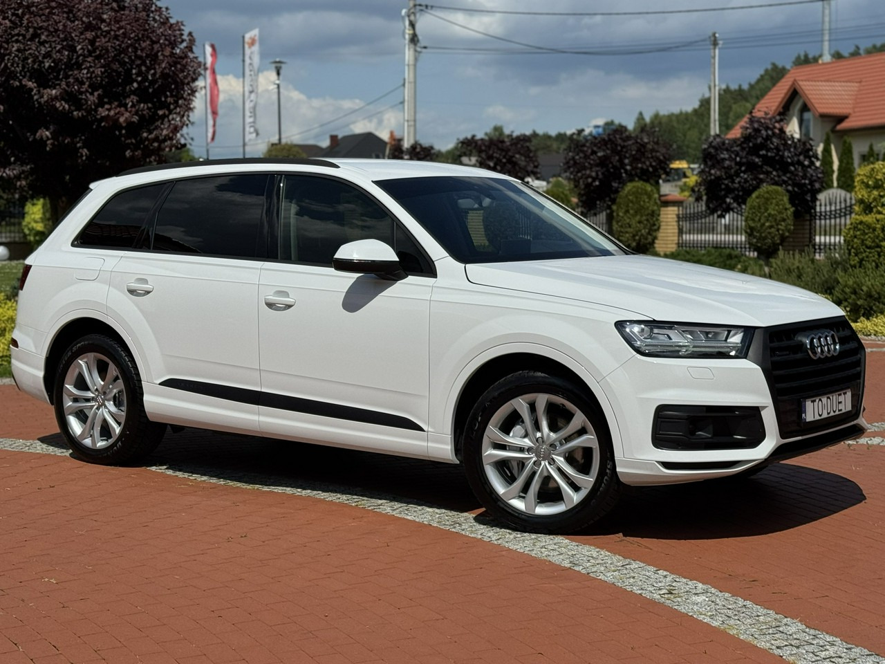 Maasturi/ Katumaasturi Audi Q7: kuva Maasturi/ Katumaasturi Audi Q7