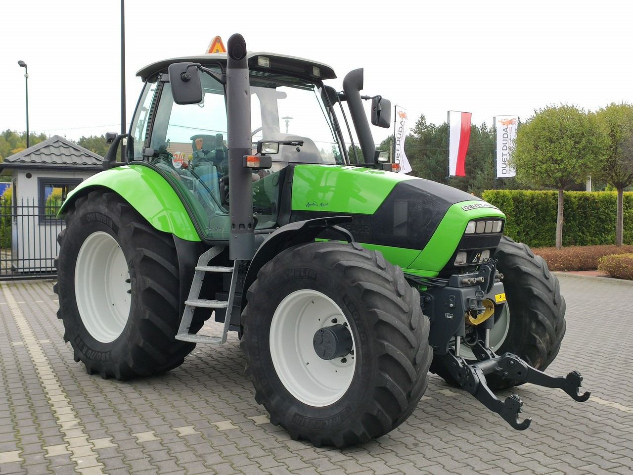 Deutz Fahr Agrotron M620 4x4 Przedni Tuz Wałek W.O.M Wyjścia do Przyczepy - Traktori: kuva Deutz Fahr Agrotron M620 4x4 Przedni Tuz Wałek W.O.M Wyjścia do Przyczepy - Traktori Deutz Fahr Agrotron M620 4x4 Przedni Tuz Wałek W.O.M Wyjścia do Przyczepy - Traktori: kuva Deutz Fahr Agrotron M620 4x4 Przedni Tuz Wałek W.O.M Wyjścia do Przyczepy - Traktori