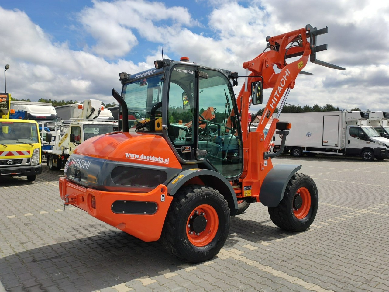 Hitachi ZW75 Wheel Loader Szybko-Złącze Widły Stan Bardzo Dobry - Pyöräkuormaaja: kuva Hitachi ZW75 Wheel Loader Szybko-Złącze Widły Stan Bardzo Dobry - Pyöräkuormaaja Hitachi ZW75 Wheel Loader Szybko-Złącze Widły Stan Bardzo Dobry - Pyöräkuormaaja: kuva Hitachi ZW75 Wheel Loader Szybko-Złącze Widły Stan Bardzo Dobry - Pyöräkuormaaja