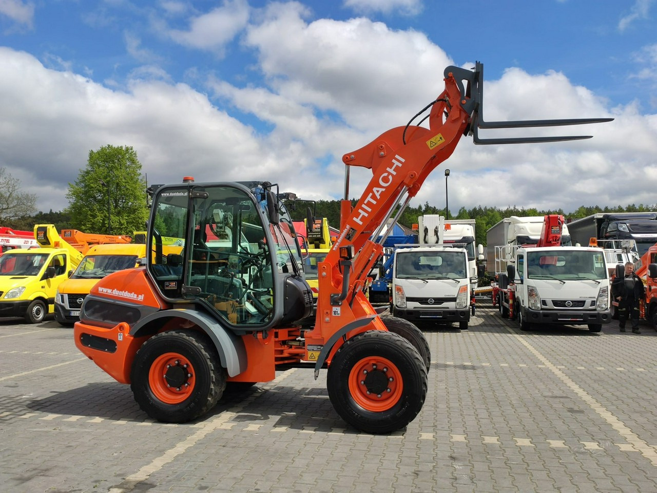 Hitachi ZW75 Wheel Loader Szybko-Złącze Widły Stan Bardzo Dobry - Pyöräkuormaaja: kuva Hitachi ZW75 Wheel Loader Szybko-Złącze Widły Stan Bardzo Dobry - Pyöräkuormaaja Hitachi ZW75 Wheel Loader Szybko-Złącze Widły Stan Bardzo Dobry - Pyöräkuormaaja: kuva Hitachi ZW75 Wheel Loader Szybko-Złącze Widły Stan Bardzo Dobry - Pyöräkuormaaja