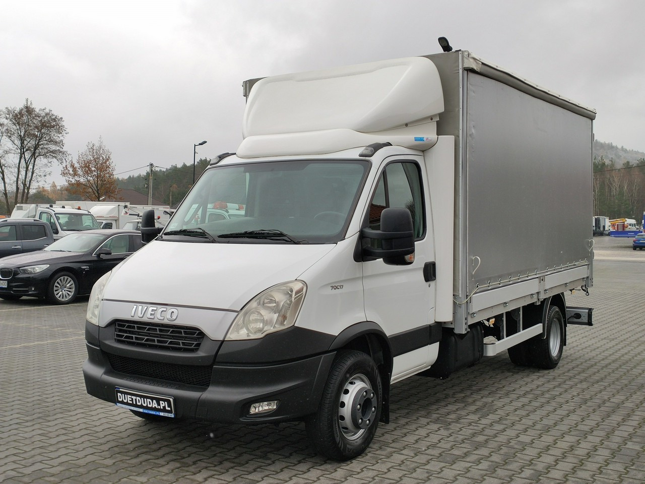 Iveco Daily 70C17 Firana Tył Drzwi Zadbany w Pełni Sprawny Super Stan - Pressukapelli tavara-auto: kuva Iveco Daily 70C17 Firana Tył Drzwi Zadbany w Pełni Sprawny Super Stan - Pressukapelli tavara-auto Iveco Daily 70C17 Firana Tył Drzwi Zadbany w Pełni Sprawny Super Stan - Pressukapelli tavara-auto: kuva Iveco Daily 70C17 Firana Tył Drzwi Zadbany w Pełni Sprawny Super Stan - Pressukapelli tavara-auto