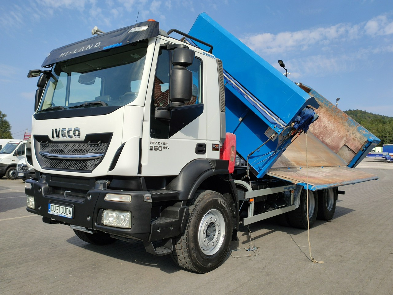 Iveco Trakker 360 EEV Manual 6x4 Wywrot 3-stronny Hydroburta Bok i Tył - Kippiauto kuorma-auto: kuva Iveco Trakker 360 EEV Manual 6x4 Wywrot 3-stronny Hydroburta Bok i Tył - Kippiauto kuorma-auto Iveco Trakker 360 EEV Manual 6x4 Wywrot 3-stronny Hydroburta Bok i Tył - Kippiauto kuorma-auto: kuva Iveco Trakker 360 EEV Manual 6x4 Wywrot 3-stronny Hydroburta Bok i Tył - Kippiauto kuorma-auto