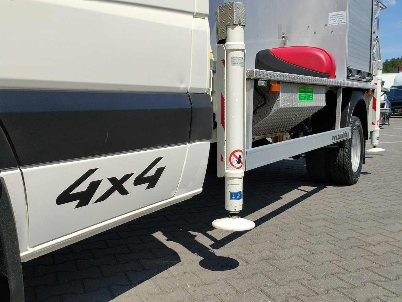Iveco Volkswagen Crafter 4x4 Zwyżka 21m Palfinger P210BK JIP-Ogon udt - Itsekulkevat henkilönostimet: kuva Iveco Volkswagen Crafter 4x4 Zwyżka 21m Palfinger P210BK JIP-Ogon udt - Itsekulkevat henkilönostimet Iveco Volkswagen Crafter 4x4 Zwyżka 21m Palfinger P210BK JIP-Ogon udt - Itsekulkevat henkilönostimet: kuva Iveco Volkswagen Crafter 4x4 Zwyżka 21m Palfinger P210BK JIP-Ogon udt - Itsekulkevat henkilönostimet